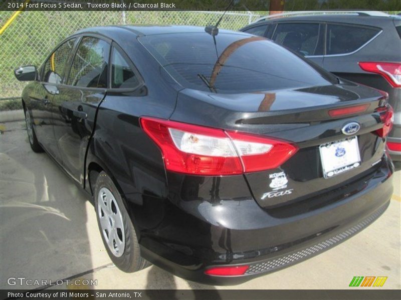 Tuxedo Black / Charcoal Black 2014 Ford Focus S Sedan