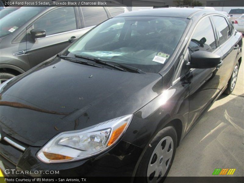 Tuxedo Black / Charcoal Black 2014 Ford Focus S Sedan