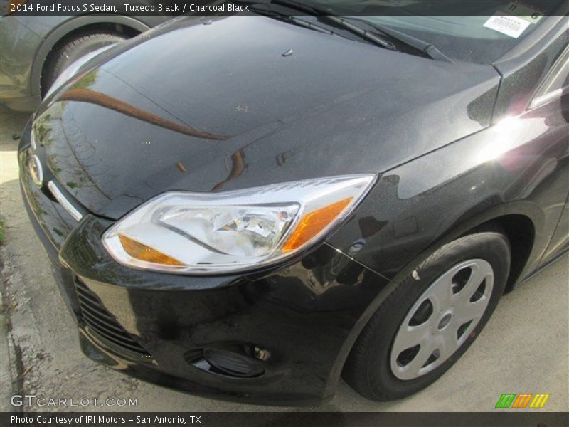 Tuxedo Black / Charcoal Black 2014 Ford Focus S Sedan