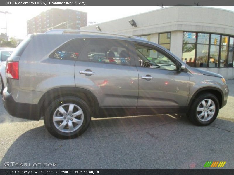Titanium Silver / Gray 2013 Kia Sorento LX V6