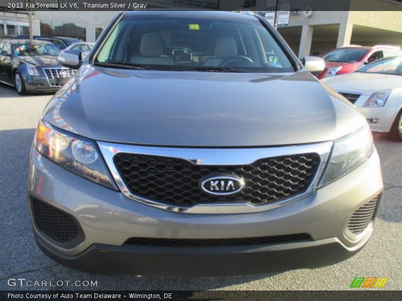 Titanium Silver / Gray 2013 Kia Sorento LX V6