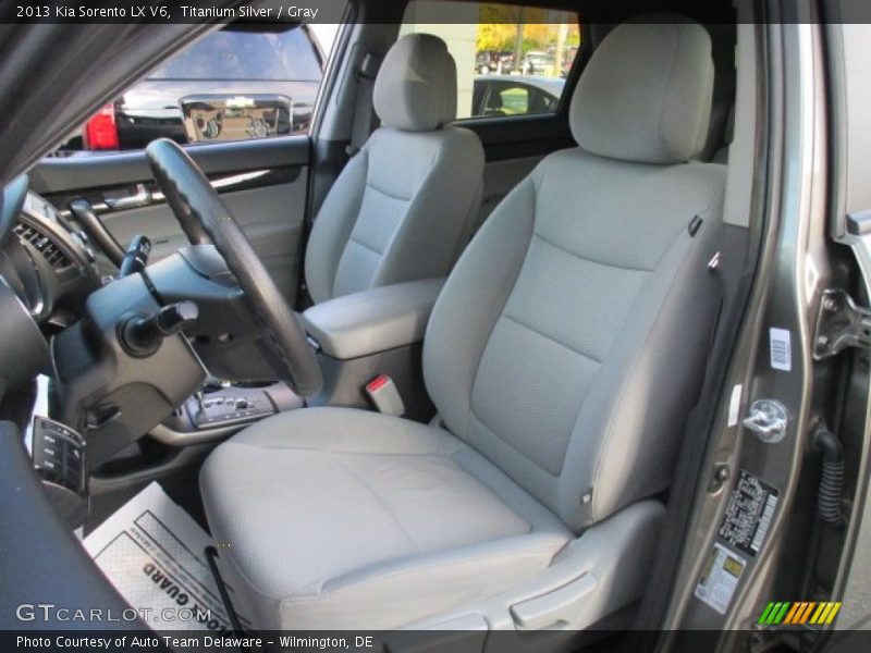 Titanium Silver / Gray 2013 Kia Sorento LX V6