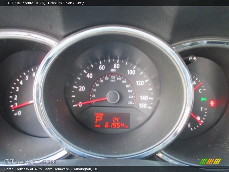 Titanium Silver / Gray 2013 Kia Sorento LX V6