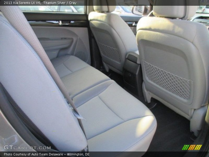 Titanium Silver / Gray 2013 Kia Sorento LX V6