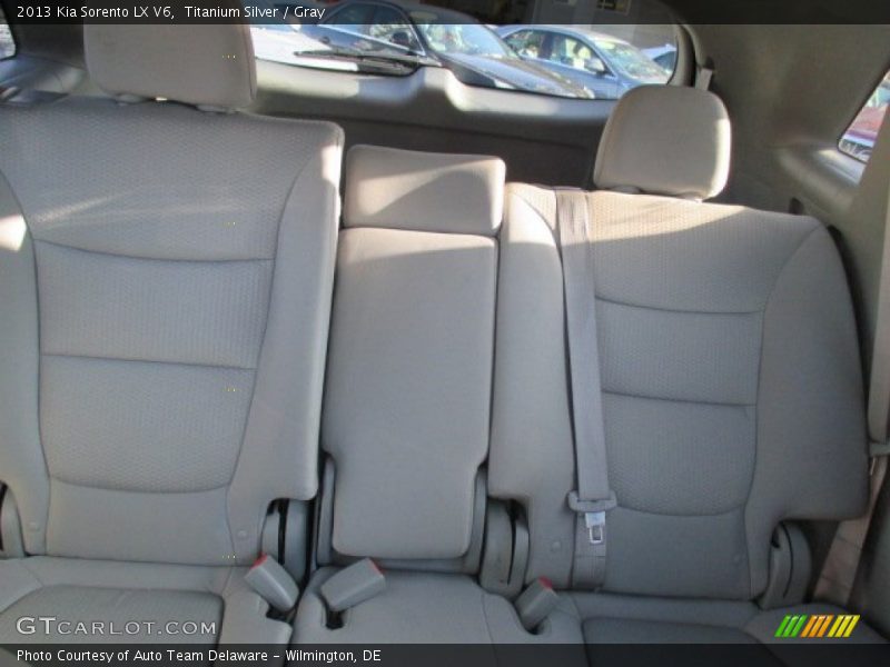 Titanium Silver / Gray 2013 Kia Sorento LX V6