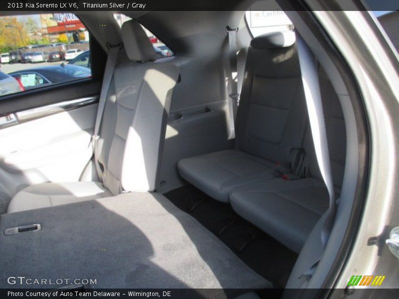Titanium Silver / Gray 2013 Kia Sorento LX V6