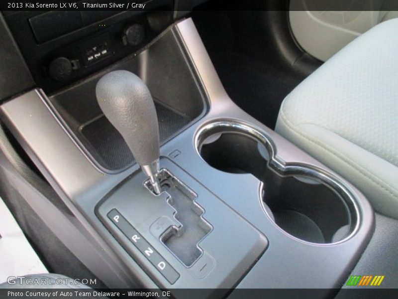 Titanium Silver / Gray 2013 Kia Sorento LX V6