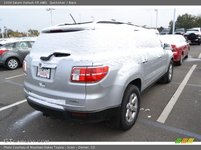 Quicksilver / Black 2009 Saturn Outlook XR AWD