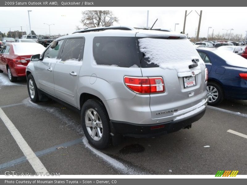 Quicksilver / Black 2009 Saturn Outlook XR AWD