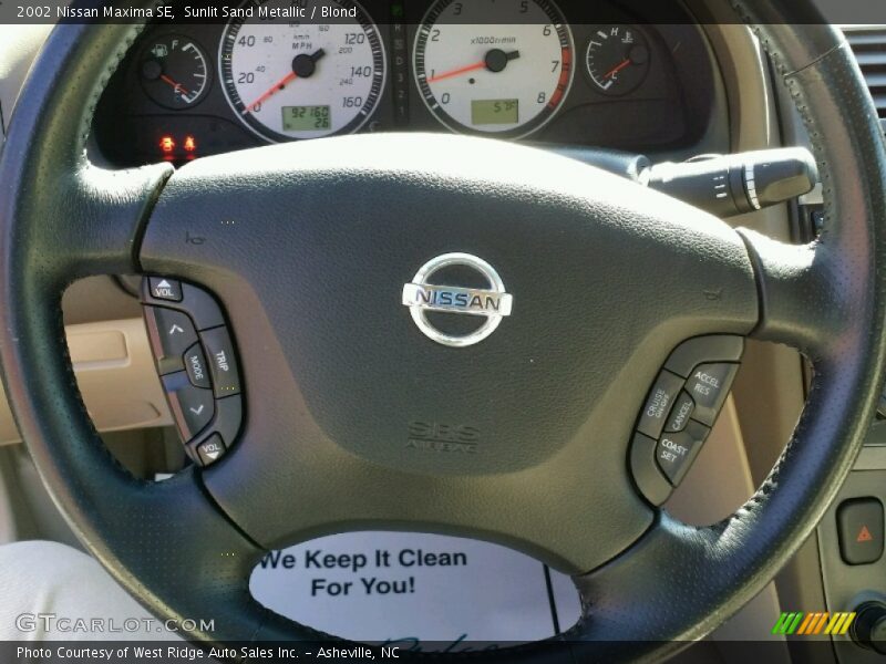 Sunlit Sand Metallic / Blond 2002 Nissan Maxima SE