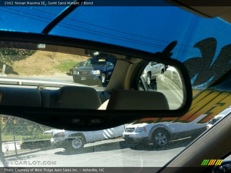 Sunlit Sand Metallic / Blond 2002 Nissan Maxima SE