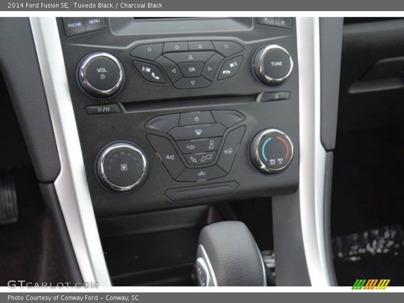 Tuxedo Black / Charcoal Black 2014 Ford Fusion SE