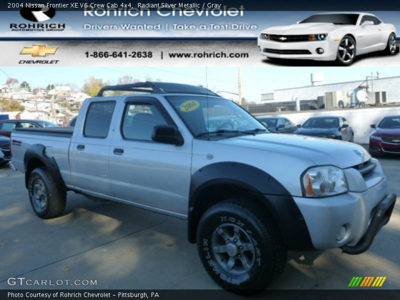 Radiant Silver Metallic / Gray 2004 Nissan Frontier XE V6 Crew Cab 4x4