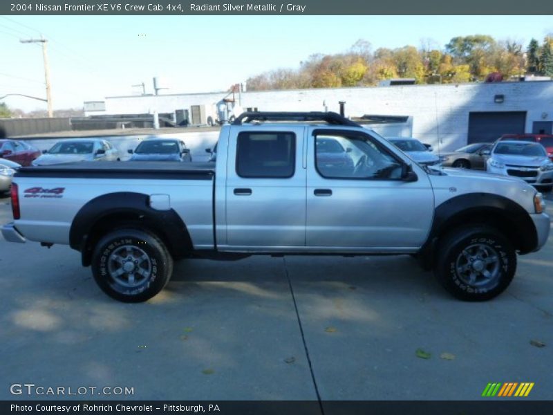 Radiant Silver Metallic / Gray 2004 Nissan Frontier XE V6 Crew Cab 4x4