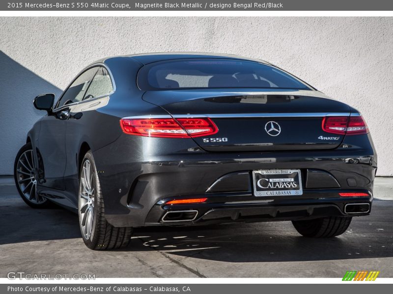 Magnetite Black Metallic / designo Bengal Red/Black 2015 Mercedes-Benz S 550 4Matic Coupe