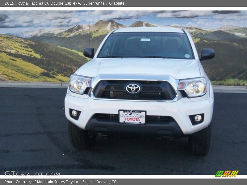 Super White / Graphite 2015 Toyota Tacoma V6 Double Cab 4x4