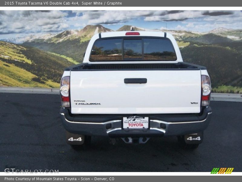 Super White / Graphite 2015 Toyota Tacoma V6 Double Cab 4x4