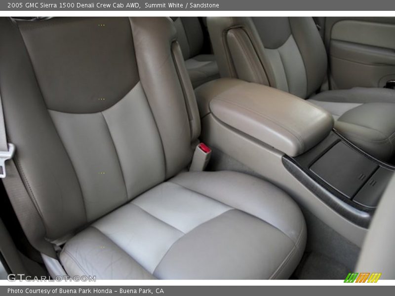 Summit White / Sandstone 2005 GMC Sierra 1500 Denali Crew Cab AWD
