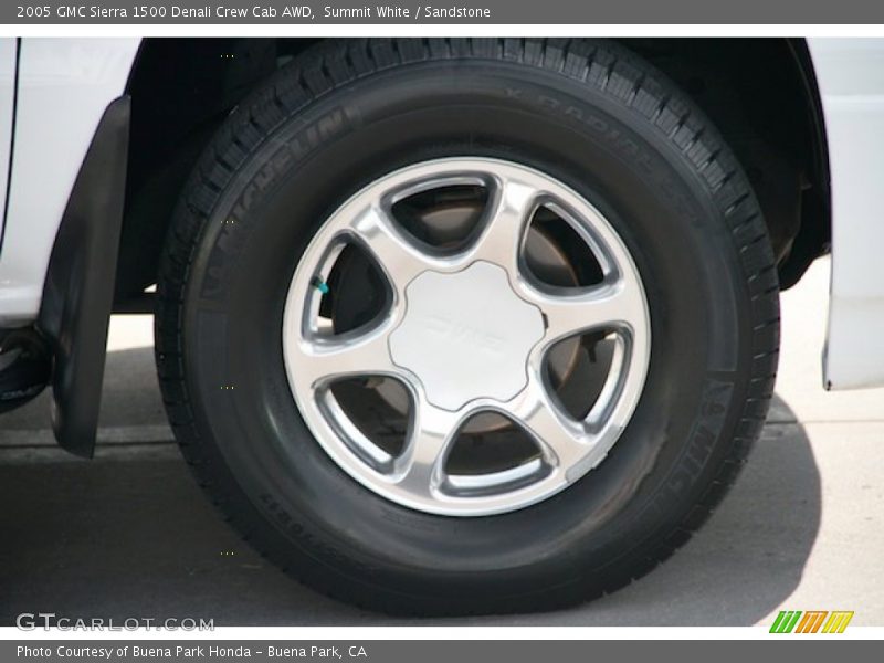Summit White / Sandstone 2005 GMC Sierra 1500 Denali Crew Cab AWD