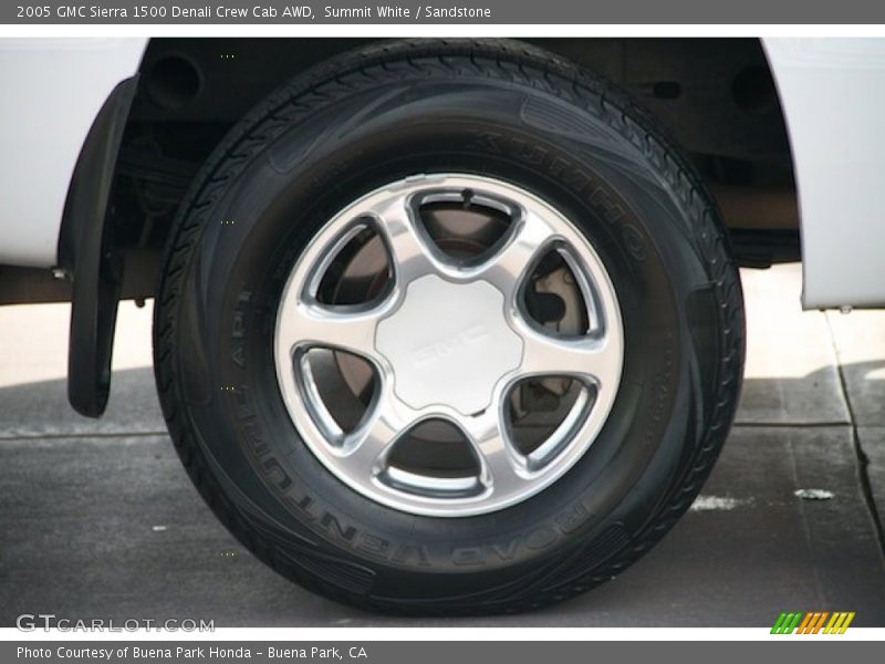 Summit White / Sandstone 2005 GMC Sierra 1500 Denali Crew Cab AWD