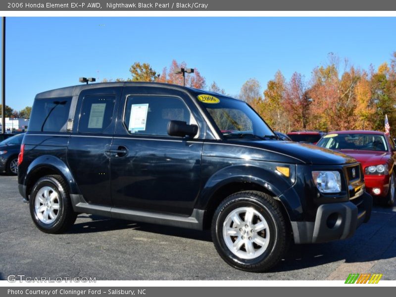 Front 3/4 View of 2006 Element EX-P AWD