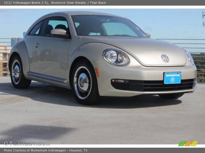 Moonrock Silver Metallic / Titan Black 2012 Volkswagen Beetle 2.5L