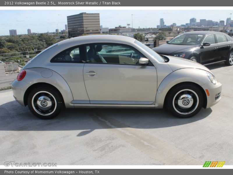 Moonrock Silver Metallic / Titan Black 2012 Volkswagen Beetle 2.5L