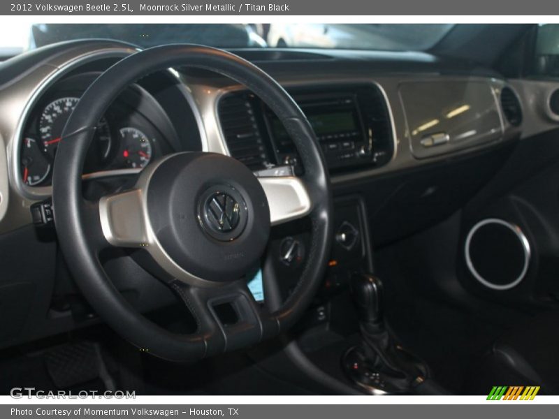 Moonrock Silver Metallic / Titan Black 2012 Volkswagen Beetle 2.5L