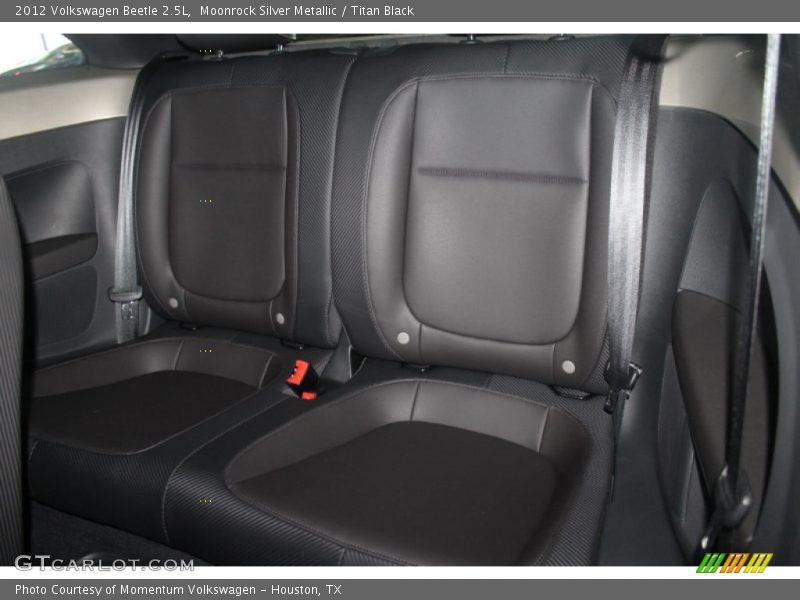 Moonrock Silver Metallic / Titan Black 2012 Volkswagen Beetle 2.5L