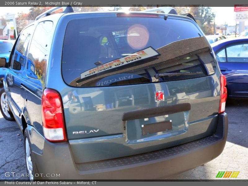 Midnight Blue / Gray 2006 Saturn Relay 2