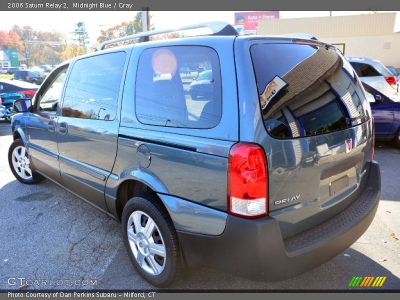 Midnight Blue / Gray 2006 Saturn Relay 2