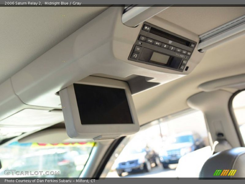Midnight Blue / Gray 2006 Saturn Relay 2