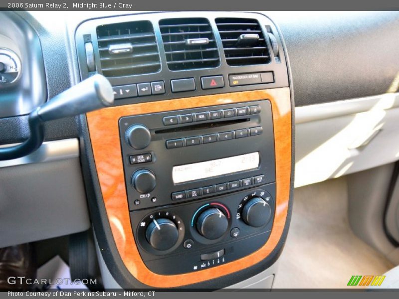 Midnight Blue / Gray 2006 Saturn Relay 2