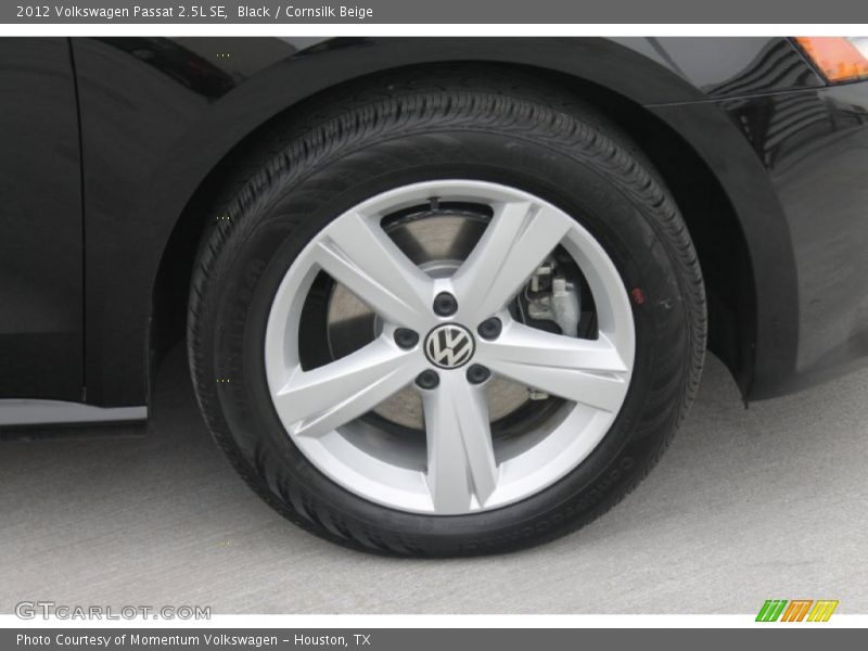 Black / Cornsilk Beige 2012 Volkswagen Passat 2.5L SE