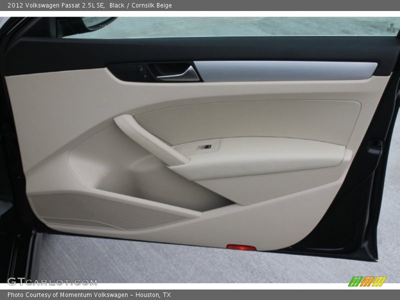 Black / Cornsilk Beige 2012 Volkswagen Passat 2.5L SE