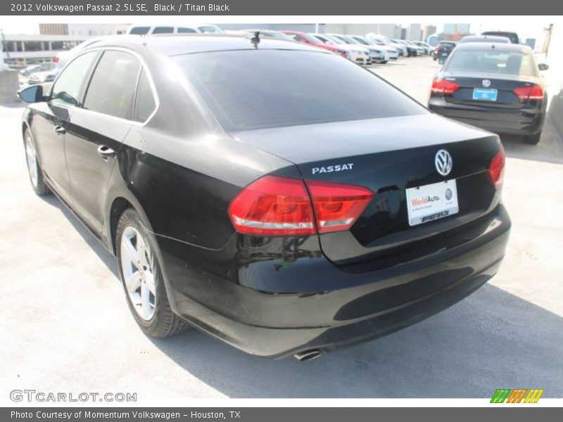 Black / Titan Black 2012 Volkswagen Passat 2.5L SE