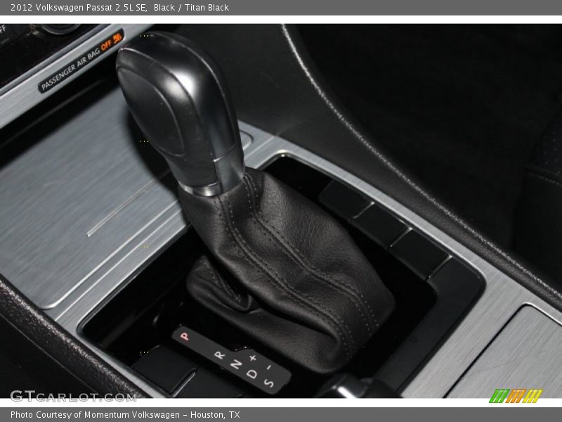 Black / Titan Black 2012 Volkswagen Passat 2.5L SE