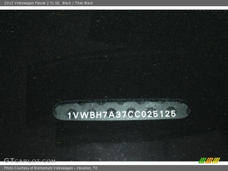 Black / Titan Black 2012 Volkswagen Passat 2.5L SE