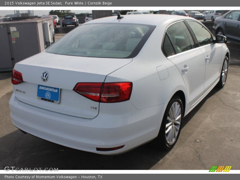 Pure White / Cornsilk Beige 2015 Volkswagen Jetta SE Sedan