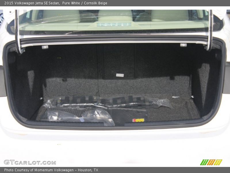 Pure White / Cornsilk Beige 2015 Volkswagen Jetta SE Sedan