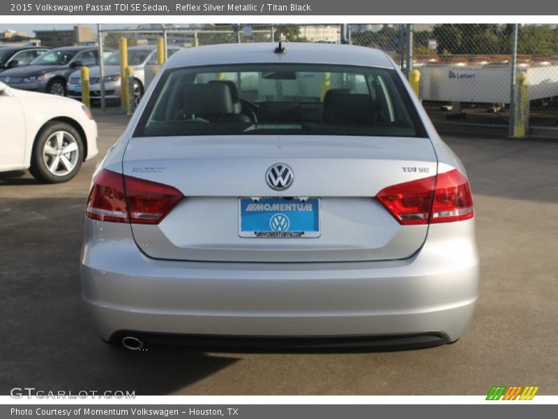 Reflex Silver Metallic / Titan Black 2015 Volkswagen Passat TDI SE Sedan
