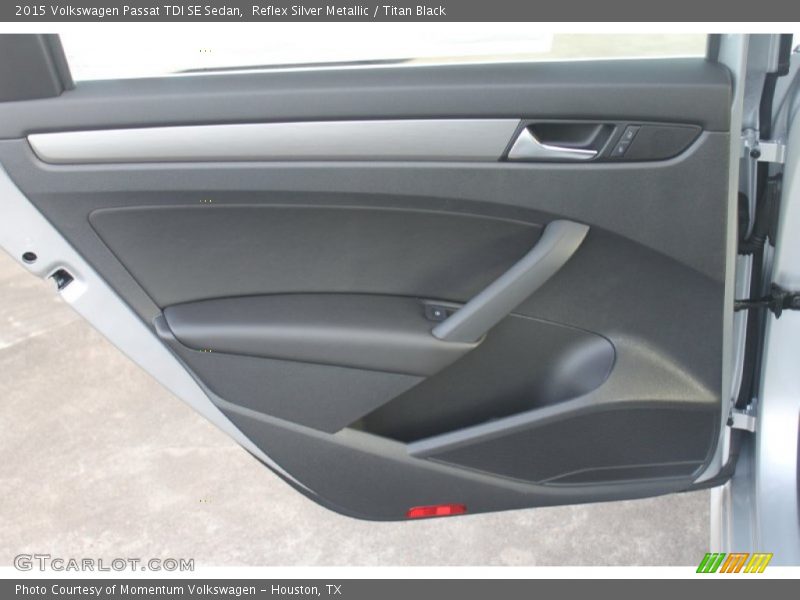 Reflex Silver Metallic / Titan Black 2015 Volkswagen Passat TDI SE Sedan