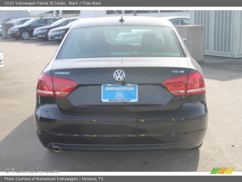 Black / Titan Black 2015 Volkswagen Passat SE Sedan