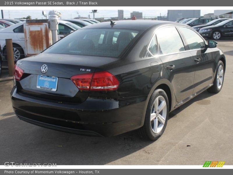 Black / Titan Black 2015 Volkswagen Passat SE Sedan