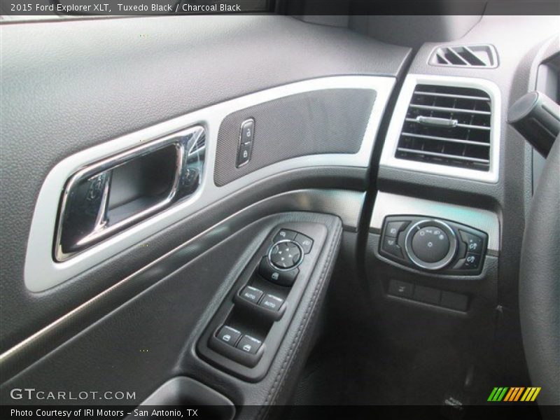 Tuxedo Black / Charcoal Black 2015 Ford Explorer XLT