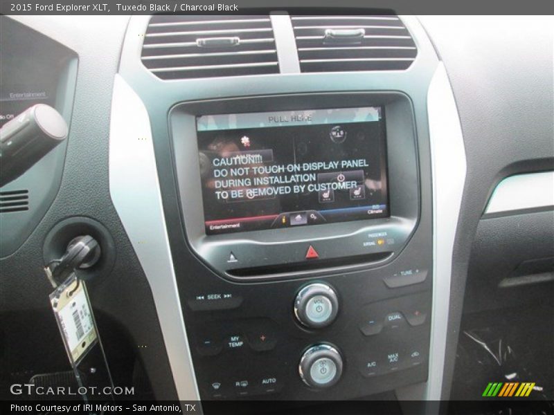 Tuxedo Black / Charcoal Black 2015 Ford Explorer XLT