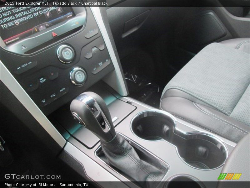 Tuxedo Black / Charcoal Black 2015 Ford Explorer XLT