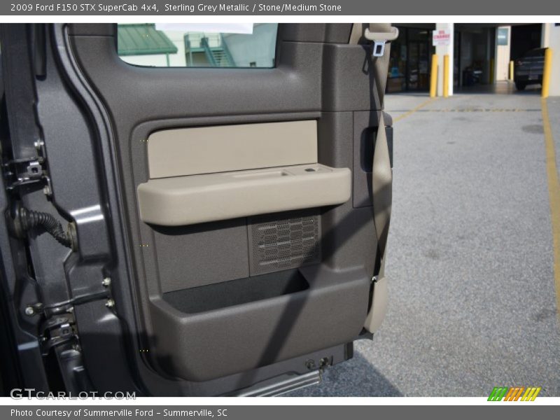 Sterling Grey Metallic / Stone/Medium Stone 2009 Ford F150 STX SuperCab 4x4