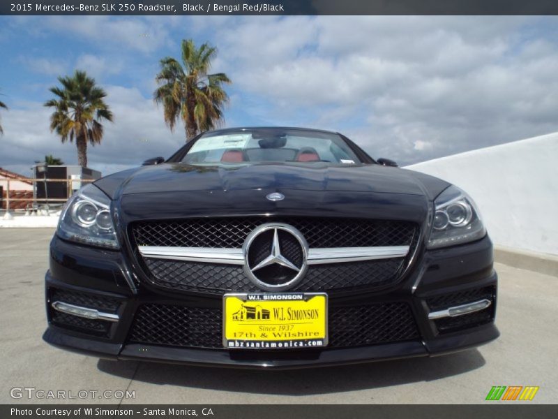 Black / Bengal Red/Black 2015 Mercedes-Benz SLK 250 Roadster