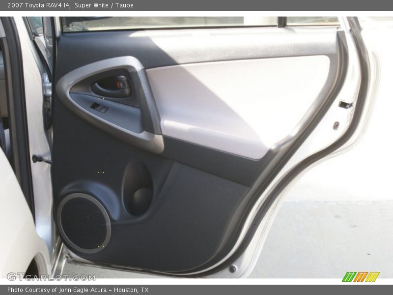 Super White / Taupe 2007 Toyota RAV4 I4